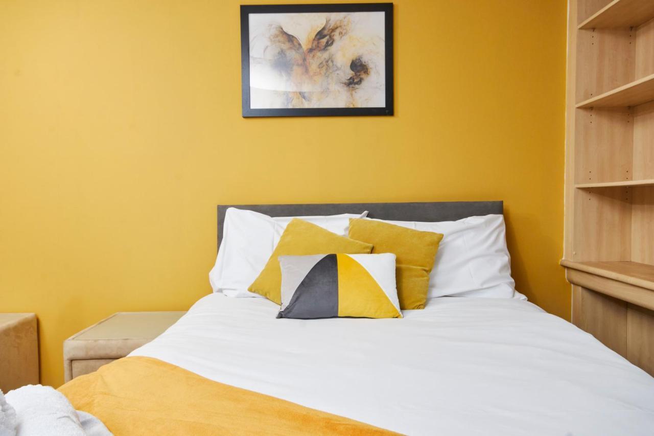Stylish Manchester Gem - Sleeps 10! Exterior photo